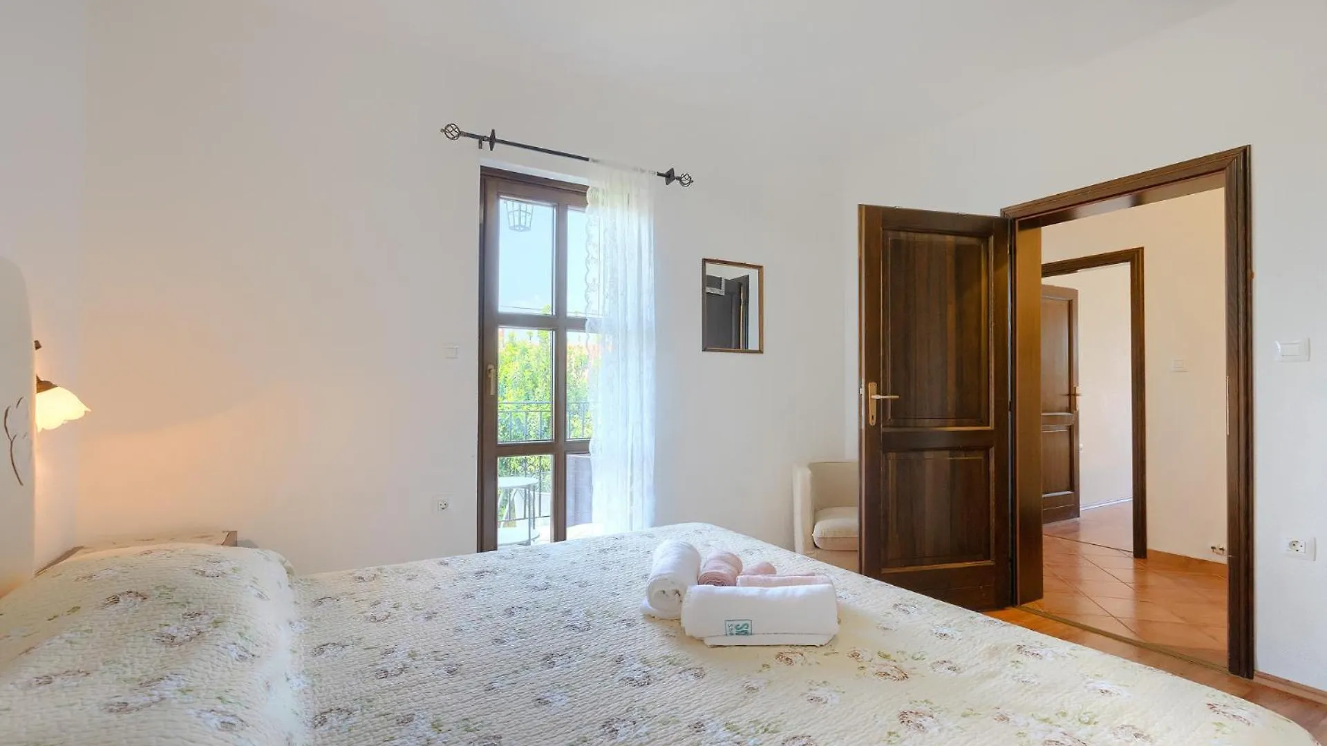 Beautiful Villa Gospodi With Pool In Tinjan Radetici
