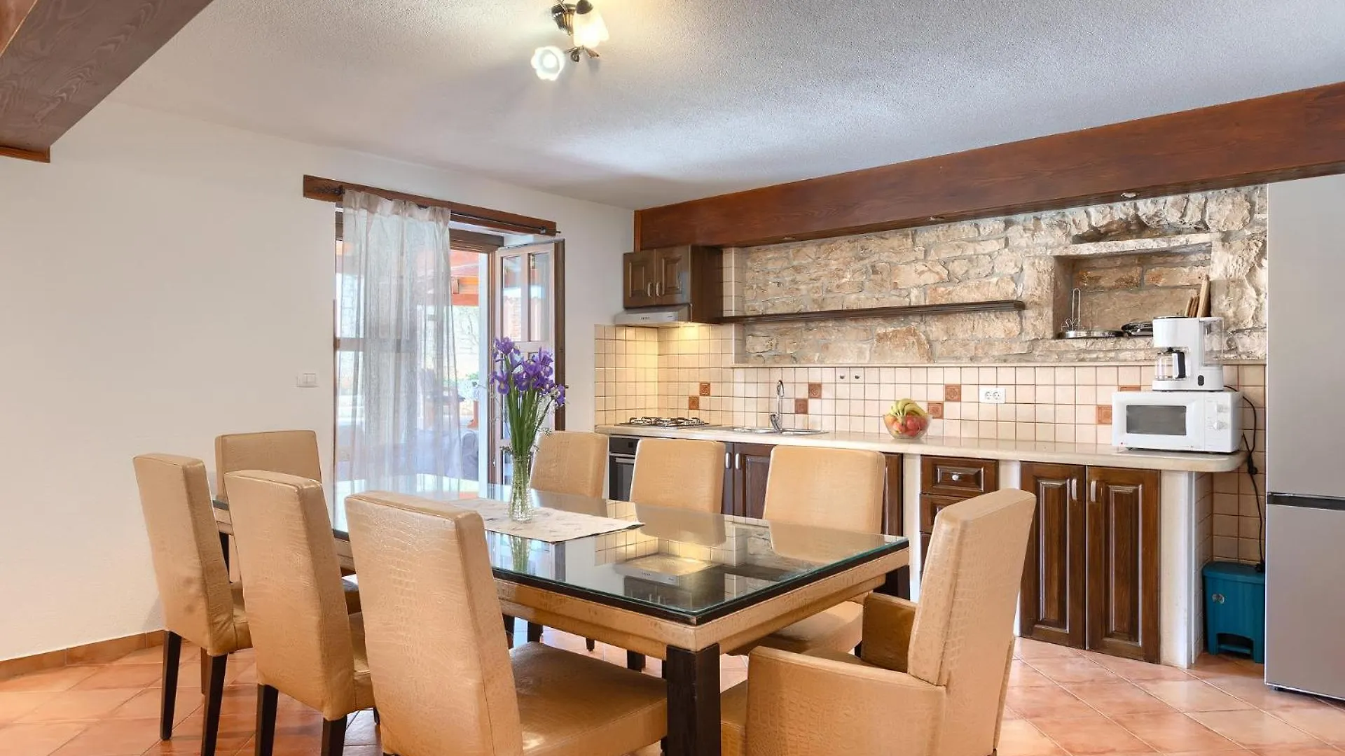Beautiful Villa Gospodi With Pool In Tinjan Radetici