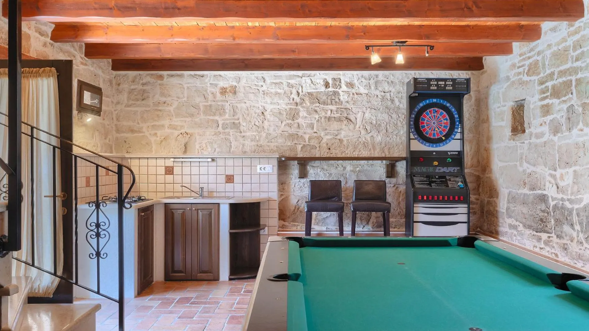 Beautiful Villa Gospodi With Pool In Tinjan Radetici