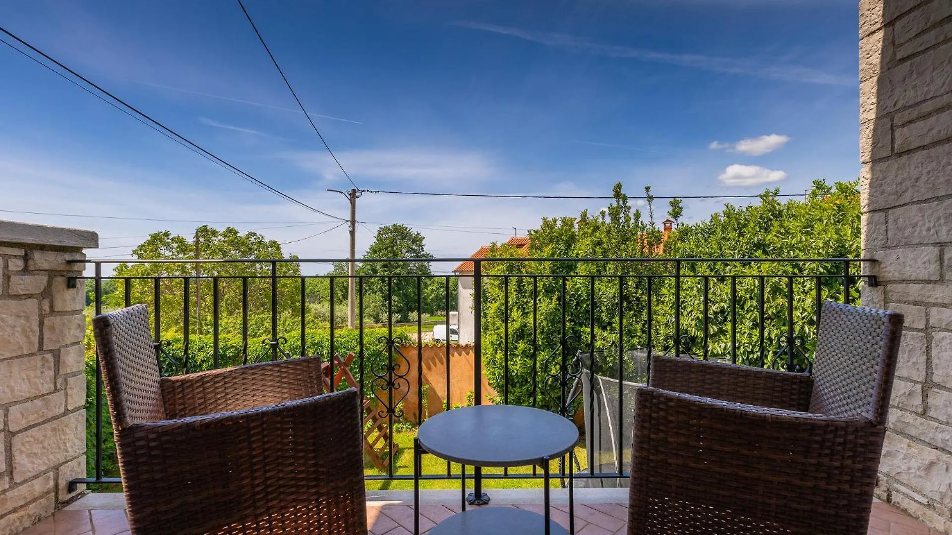 Beautiful Villa Gospodi With Pool In Tinjan Radetici